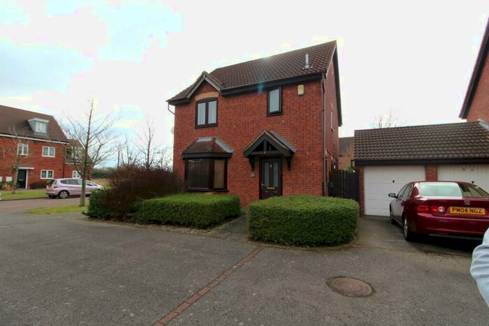 3 Bedroom House To Rent In Hawkshead Drive, Emerson Valley, Milton Keynes, MK4