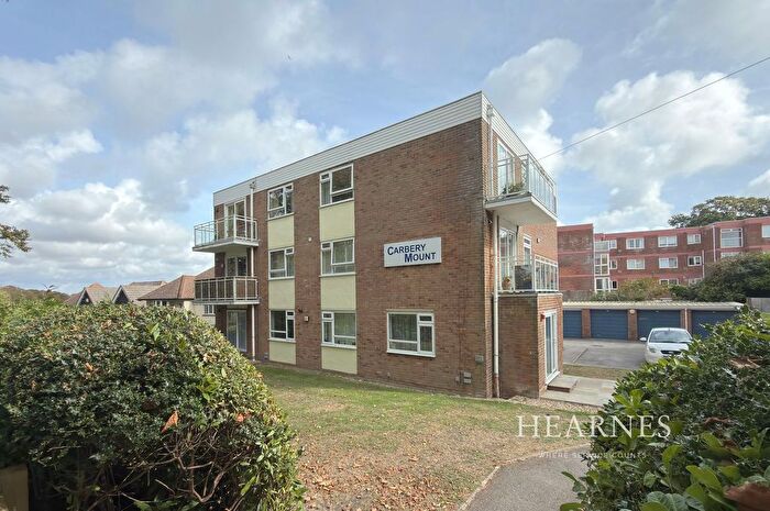 2 Bedroom Flat For Sale In Carbery Avenue, Southbourne, Bournemouth, BH6