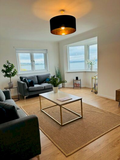 2 Bedroom Flat To Rent In Tower Place, East Clyde Street, Helensburgh, G84