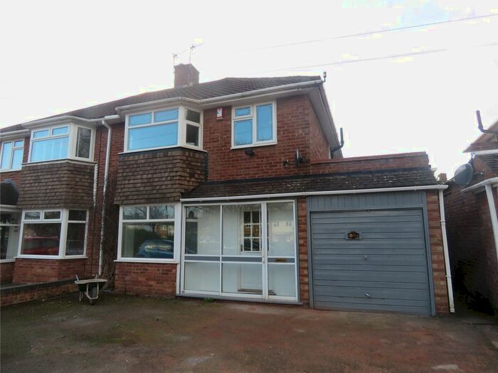 3 Bedroom End Of Terrace House To Rent In Lode Lane, Solihull B91