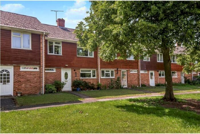 4 Bedroom Terraced House To Rent In Froxfield Close, Winchester, SO22