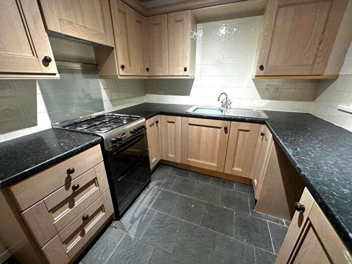 2 Bedroom Flat To Rent In Wood Bank Penwortham, PR1