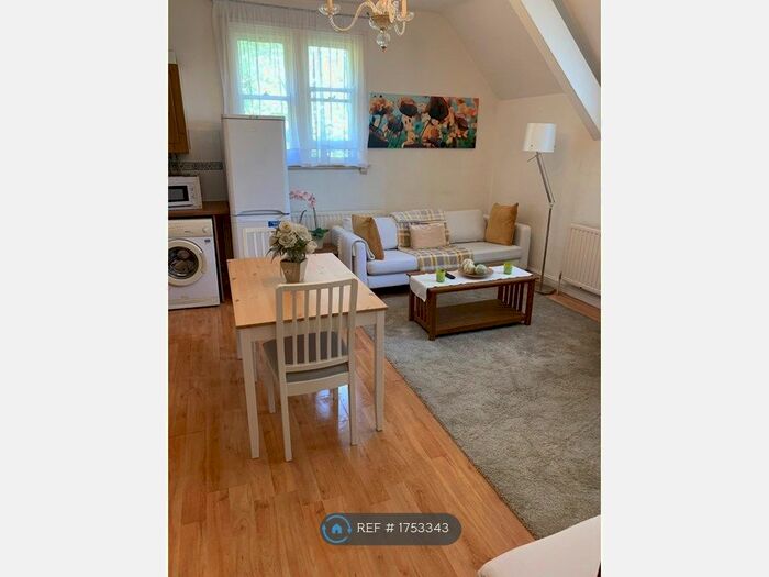 1 Bedroom Flat To Rent In Granville Road, Leicester, LE1