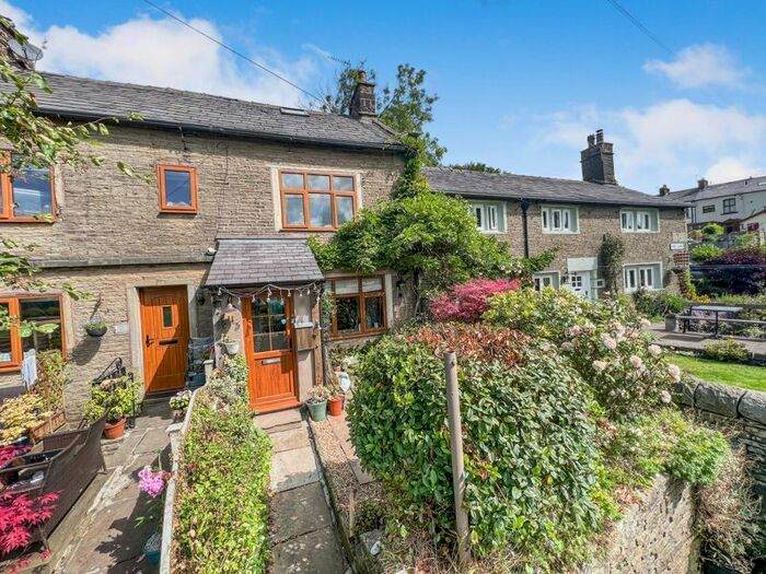 2 Bedroom Cottage For Sale In Hob Lane, Turton, Bolton, BL7