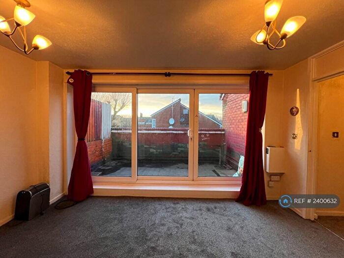 2 Bedroom Maisonette To Rent In Kilby Avenue, Birmingham, B16