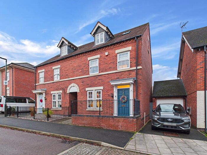 3 Bedroom Semi-Detached House For Sale In Sweet Leys Way, Melbourne, DE73