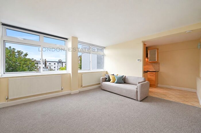 Studio To Rent In The Limes, Linden Gardens, Notting Hill, W2