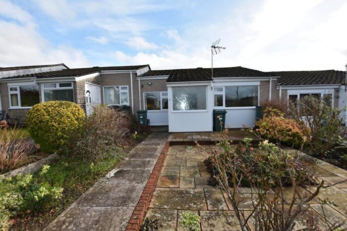 2 Bedroom Terraced Bungalow For Sale In Beaufort Gardens, Nailsea, Bristol, BS48