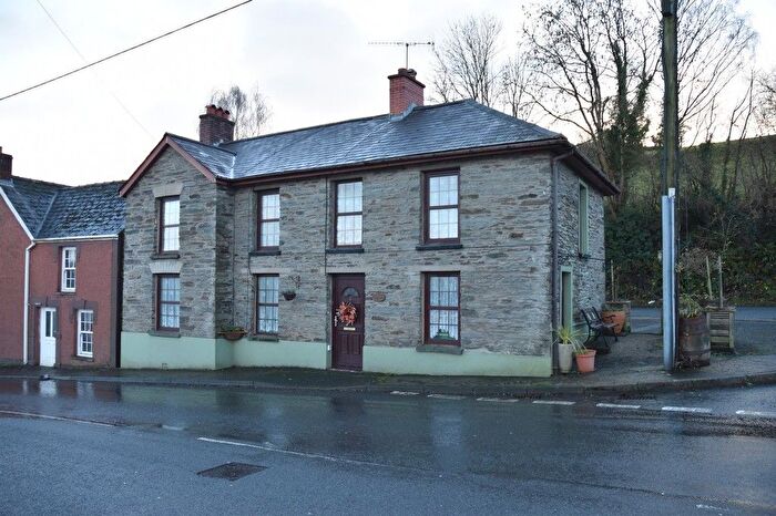 2 Bedroom Detached House For Sale In Y Wern, Newcastle Emlyn, SA38