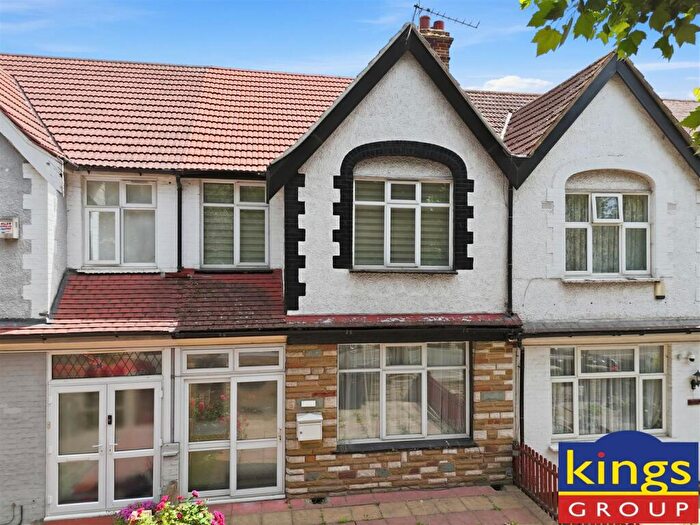 3 Bedroom Terraced House For Sale In Victoria Road, Edmonton, N18