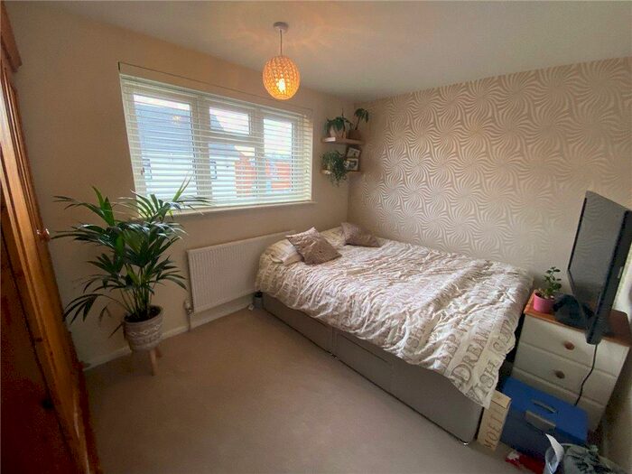 2 Bedroom End Of Terrace House For Sale In Avon Street, Warwick, Warwickshire, CV34