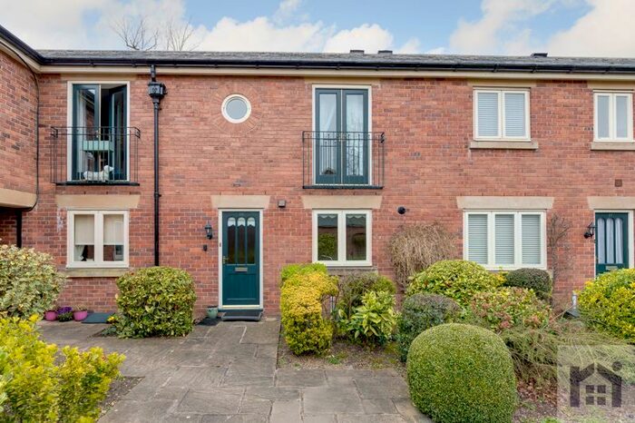 2 Bedroom Mews House For Sale In Runshaw Hall Lane, Euxton, PR7