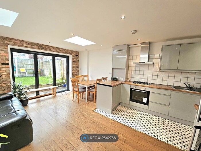 4 Bedroom Terraced House To Rent In Ranelagh Road, London, E15