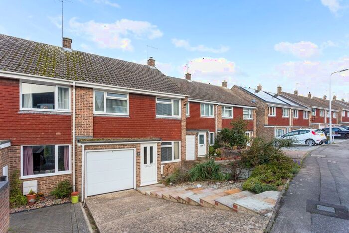 3 Bedroom Semi-Detached House To Rent In Aintree Close, Newbury, RG14