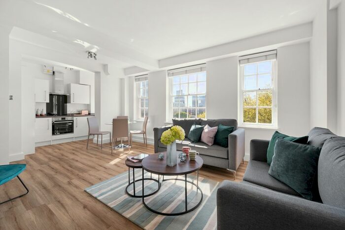 2 Bedroom Flat To Rent In Dolphin Square, London, SW1V