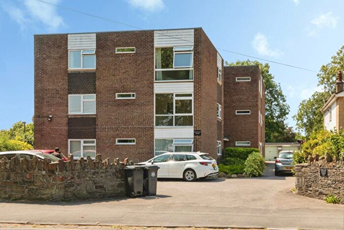 2 Bedroom Flat To Rent In Snowdon Road, Bristol, Somerset, BS16