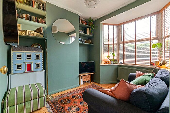 2 Bedroom Terraced House For Sale In Derinton Road, London, SW17
