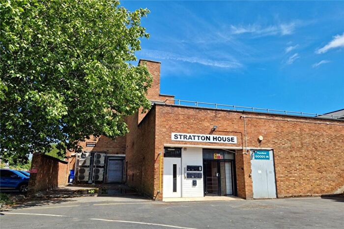 2 Bedroom Apartment For Sale In Greywell Road, Havant, Hampshire, PO9