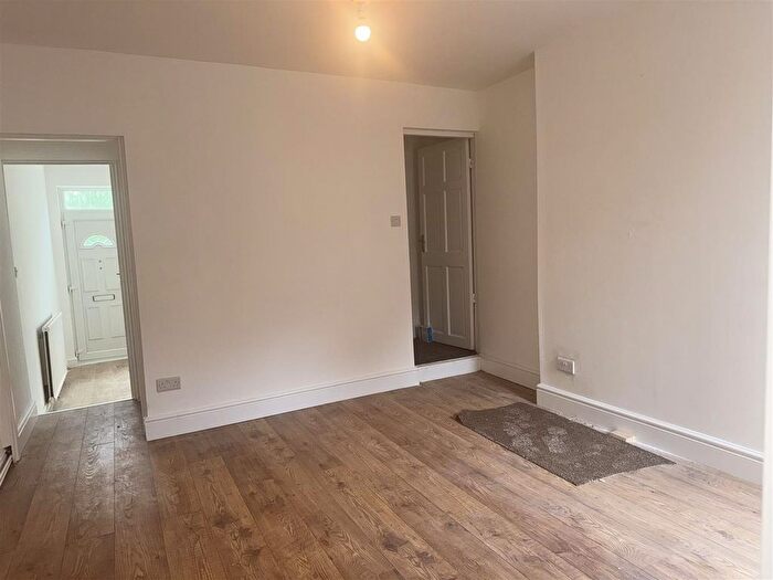 2 Bedroom End Of Terrace House To Rent In Old Mill Lane, Mansfield Woodhouse, NG19