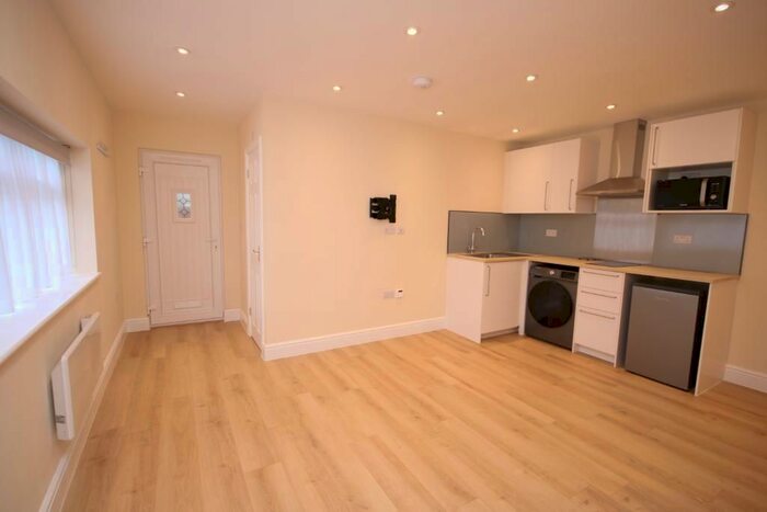 1 Bedroom Studio To Rent In Windsor Avenue, Edgware, Middlesex, HA8