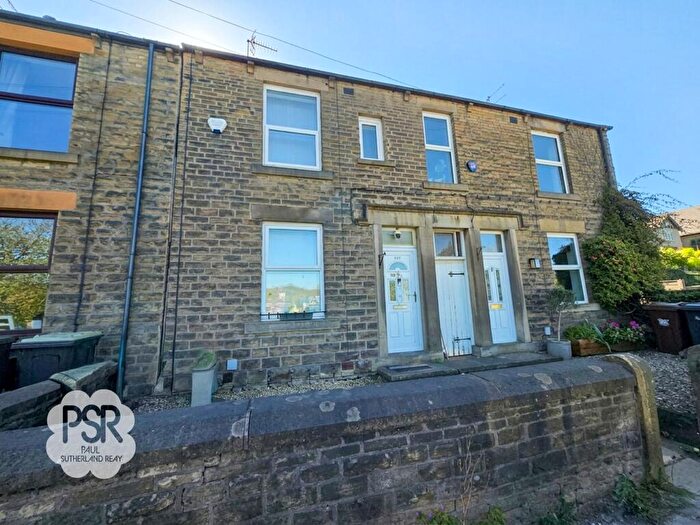 3 Bedroom Semi Detached House For Sale In Buxton Road, Furness Vale, SK23