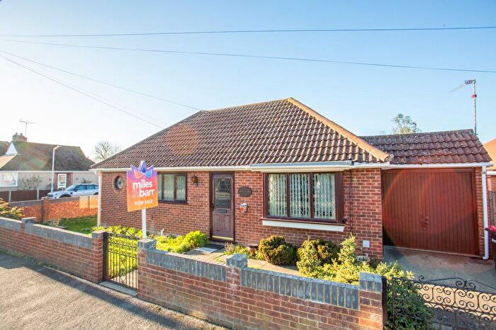 2 Bedroom Bungalow For Sale In Douglas Road, Herne Bay, Kent, CT6
