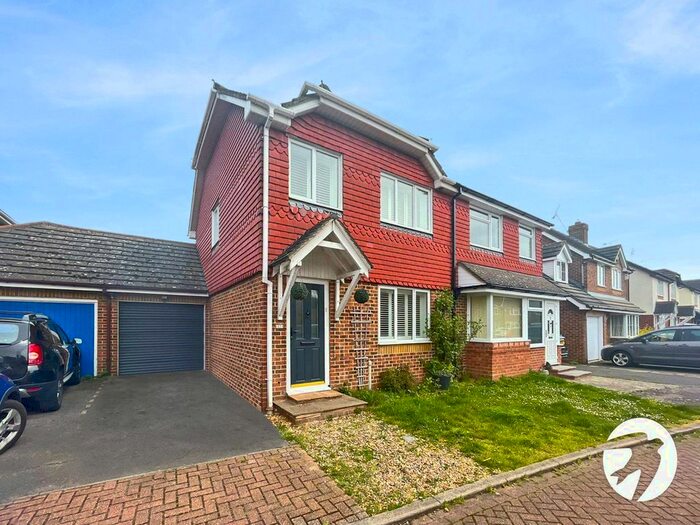 3 Bedroom Semi-Detached House To Rent In Gregory Close, Kemsley, Sittingbourne, Kent, ME10