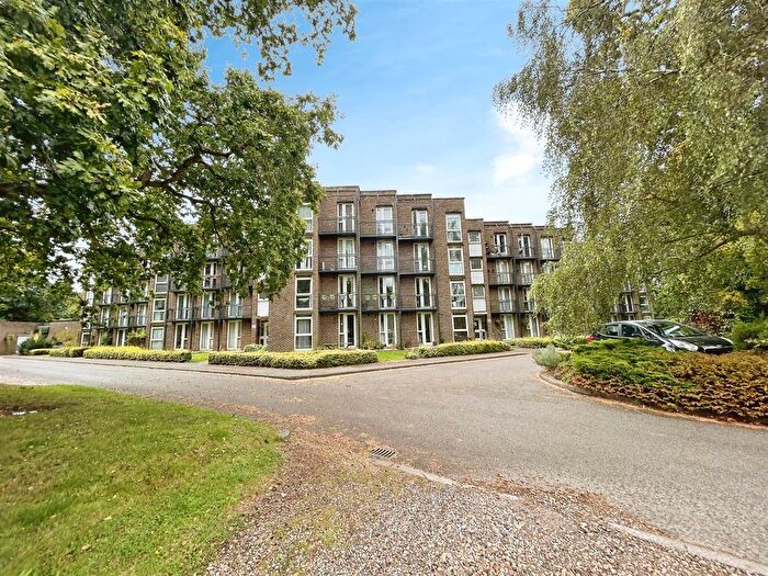 2 Bedroom Flat To Rent In Sandwich Road, Nonington, Dover, CT15