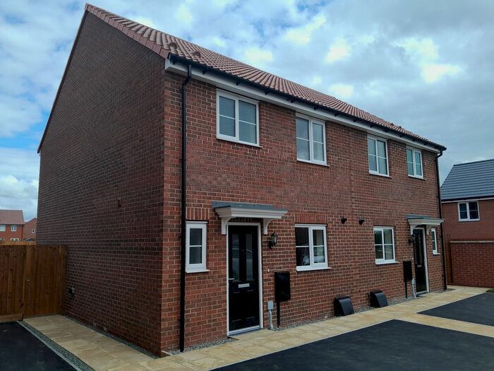 3 Bedroom Semi-Detached House To Rent In Cuthbert Place, Retford, DN22