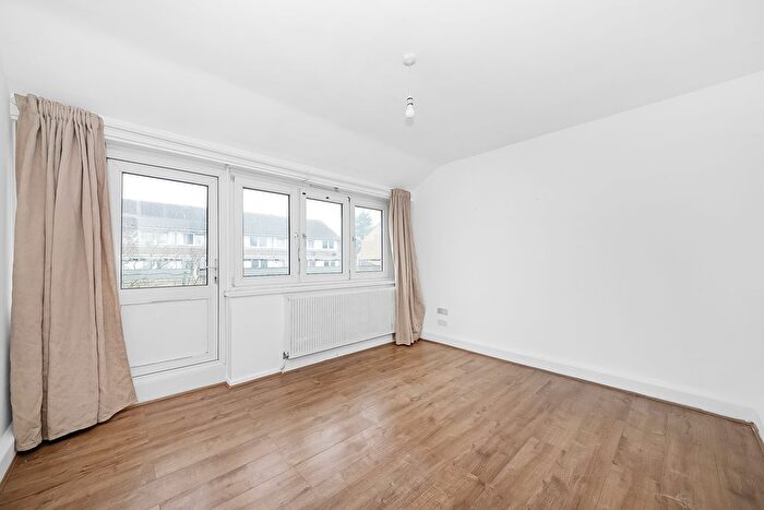 2 Bedroom Flat For Sale In East Surrey Grove, Peckham, SE15