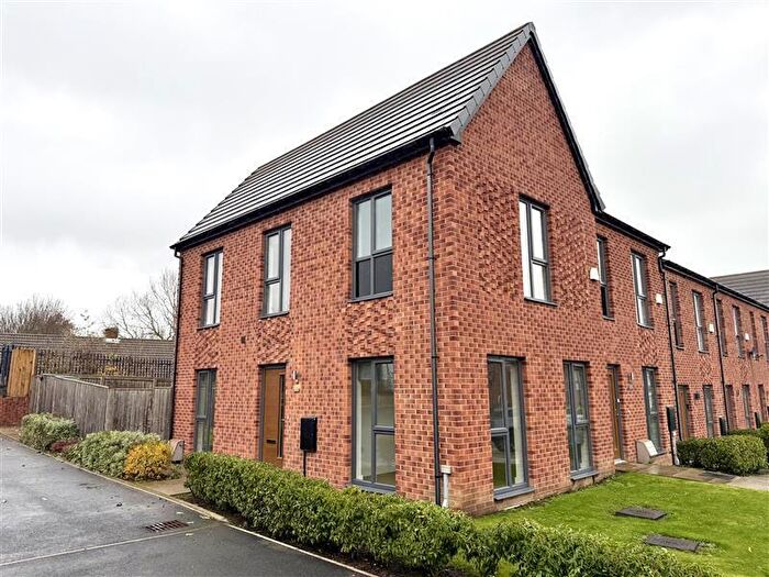 3 Bedroom End Of Terrace House To Rent In Scholars View, Houghton Le Spring, County Durham, DH5