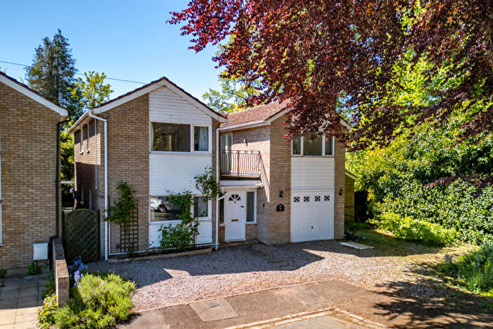 4 Bedroom Detached House For Sale In Wooburn Manor Park, Wooburn Green, High Wycombe, Buckinghamshire, HP10