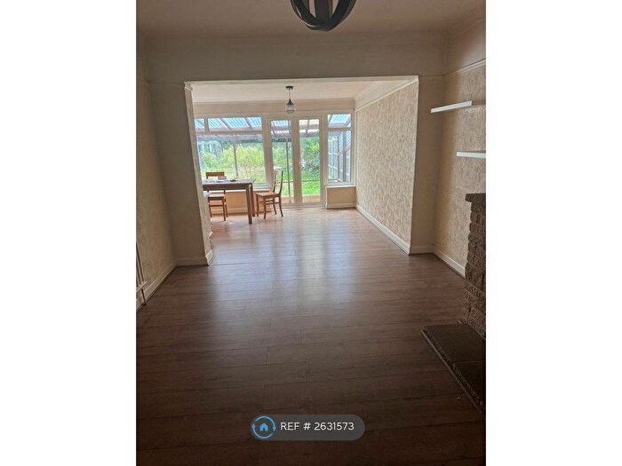 3 Bedroom Terraced House To Rent In Colston Avenue, Carshalton, SM5