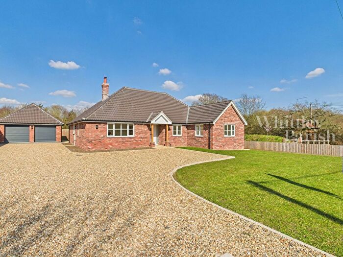 4 Bedroom Bungalow For Sale In Blackmill Lane, Great Moulton, Norwich, NR15