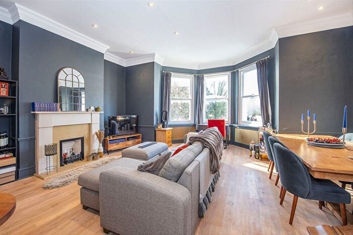 2 Bedroom Flat To Rent In Church Road, Wimbledon Village, SW19