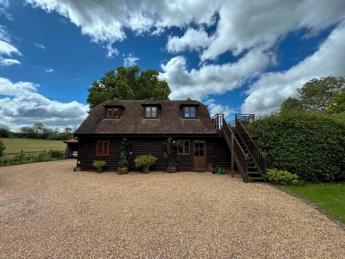 1 Bedroom Barn Conversion To Rent In Shillinglee Road, Plaistow, RH14