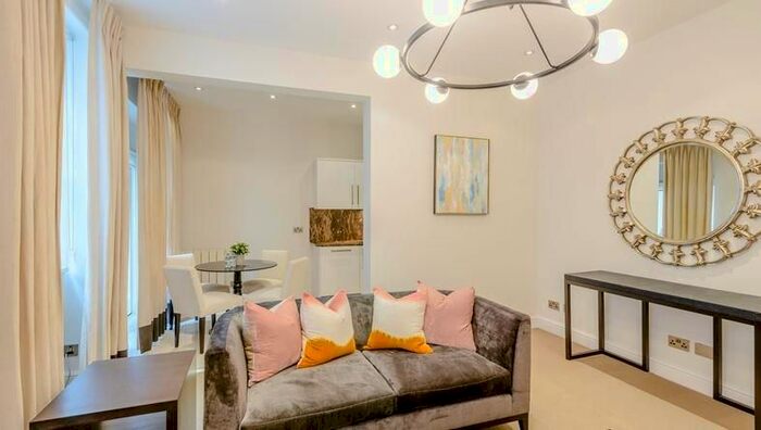 1 Bedroom Flat To Rent In Nottingham Place, London, W1U