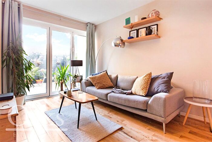 1 Bedroom Flat For Sale In Bailey Mews, Brixton, SW2