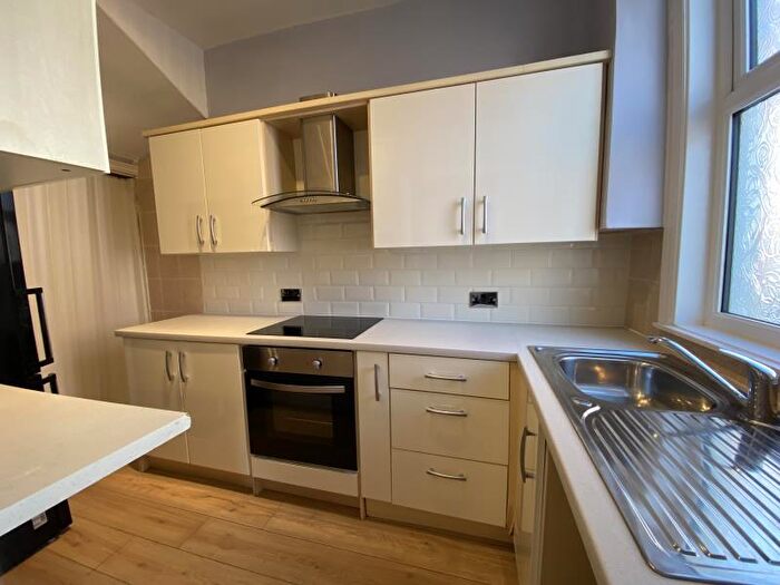 2 Bedroom Terraced House To Rent In Temple View Terrace, East End Park, LS9