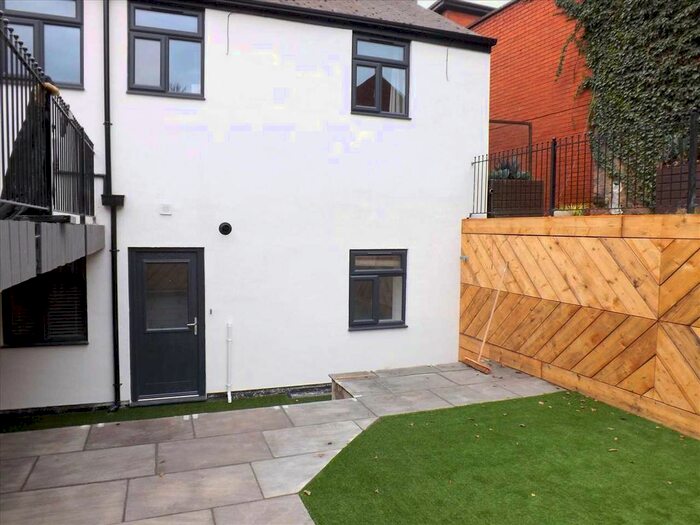 2 Bedroom Flat To Rent In Gwendoline Court, High Street, Worksop, S80