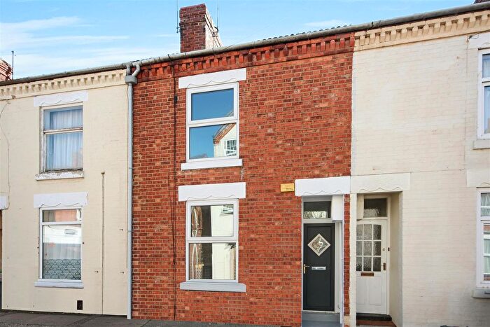 2 Bedroom Terraced House To Rent In Crabb Street, Rushden, NN10