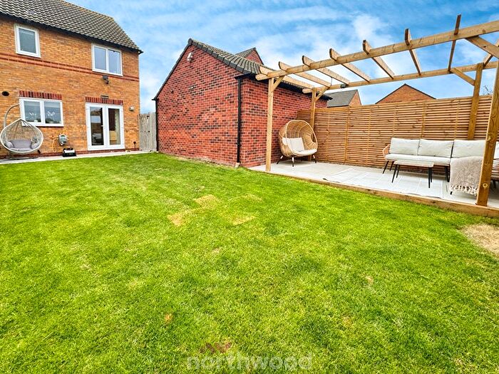 3 Bedroom Semi-Detached House For Sale In Oxford Street, Thorne, Doncaster, DN8
