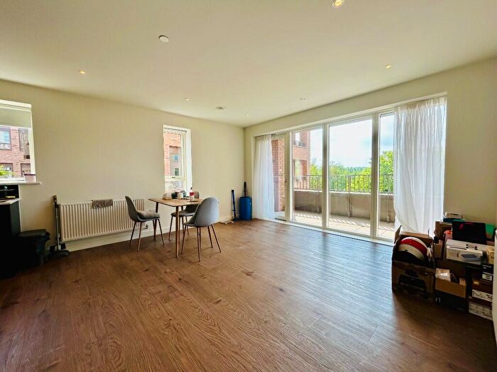 2 Bedroom Flat To Rent In Mary Neuner Road, London, N8