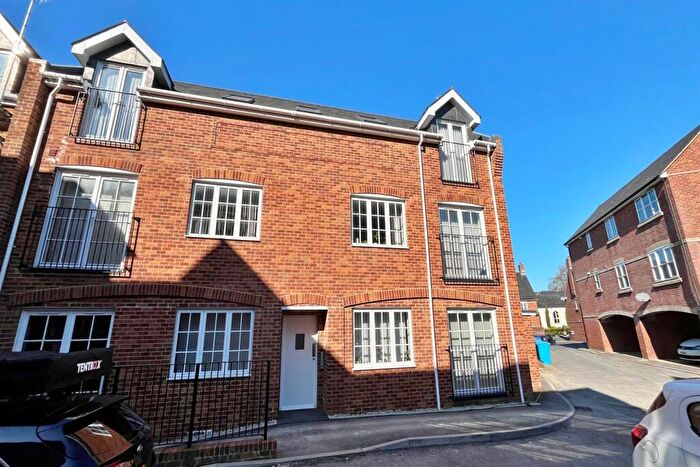 2 Bedroom Flat To Rent In Ashley Cross, BH14
