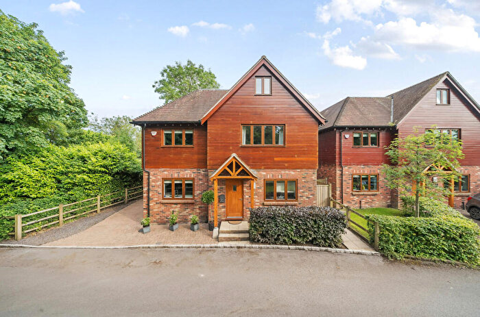 5 Bedroom Detached House For Sale In Stanbridge Lakes, Romsey, Hampshire, SO51