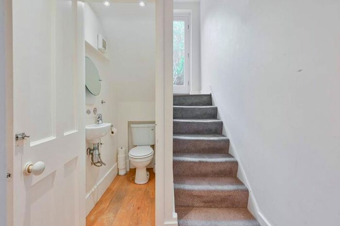 3 Bedroom Property To Rent In Sudeley Street, Angel, London, N1