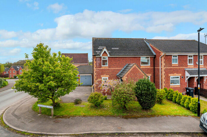 3 Bedroom Semi-Detached House For Sale In Doublegates Avenue, Ripon, North Yorkshire, HG4