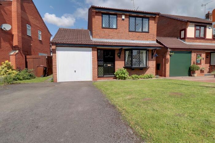 3 Bedroom Property To Rent In Ampleforth Drive, Stafford, ST17