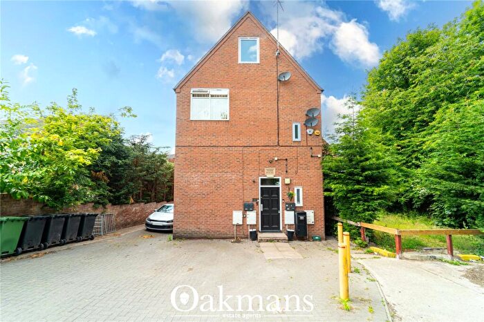 2 Bedroom Apartment To Rent In Paradise Row, Bromsgrove, Worcestershire, B60