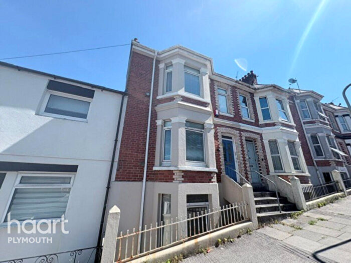 4 Bedroom Terraced House For Sale In Lincoln Avenue, Plymouth, PL4